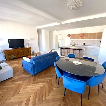 Apartment Superbe Hyper Centre 4 Personnes *